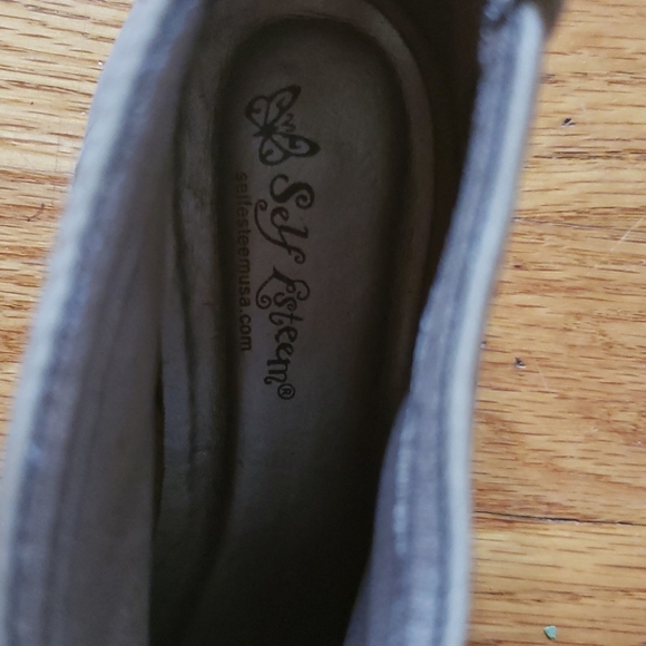 Peep toe booties with zipper - Picture 3 of 4